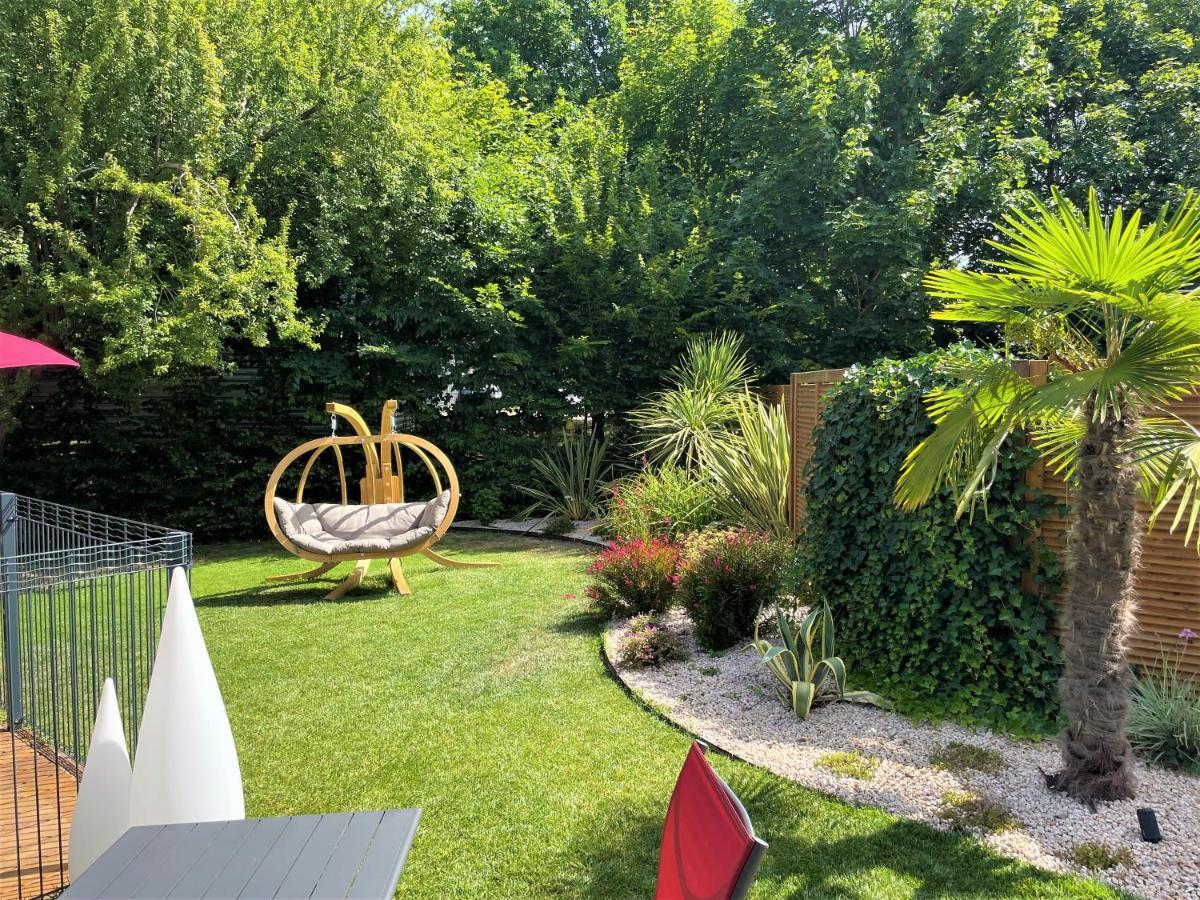 Hotel Restaurant Du Parc Saumur Logis Elegance Bagian luar foto